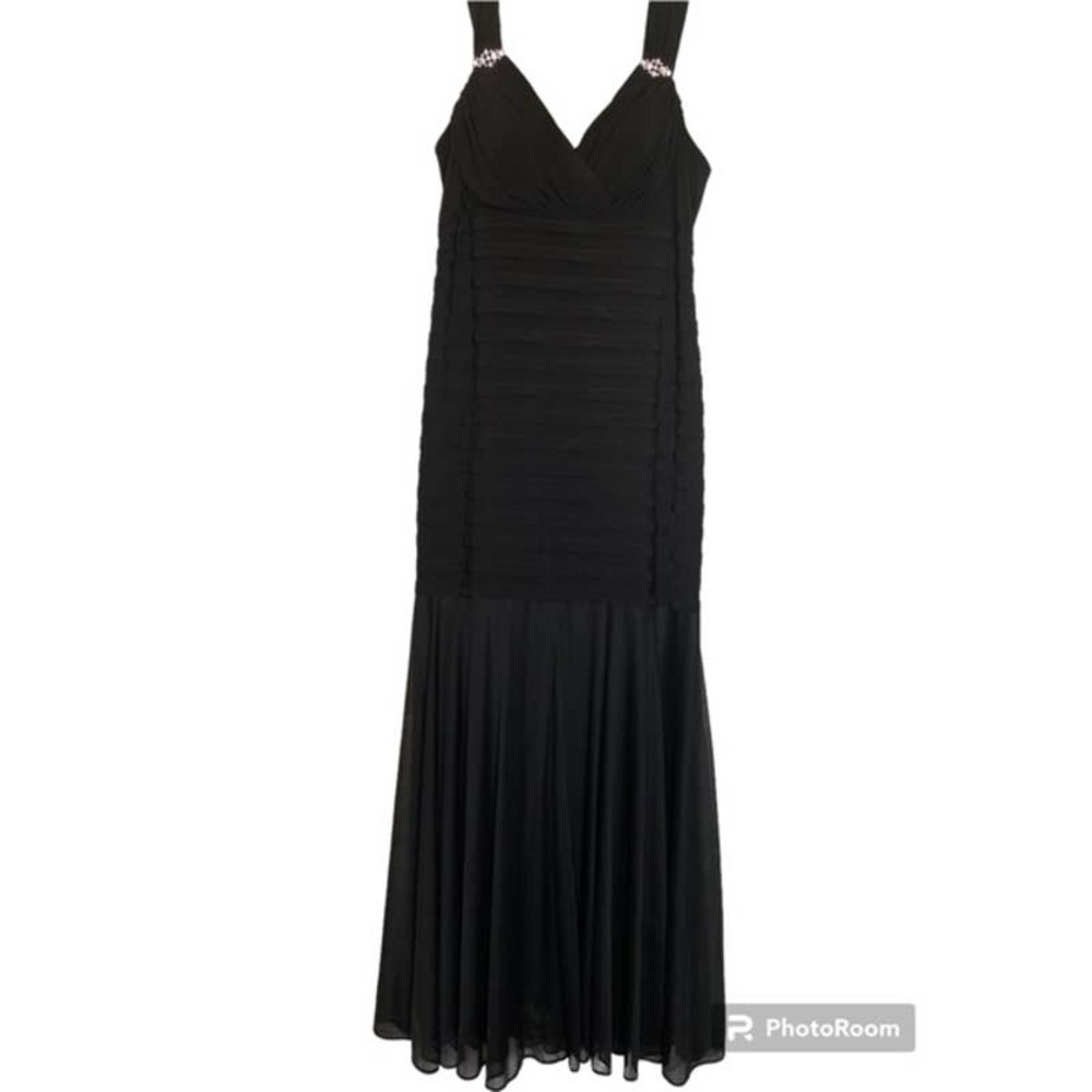 Kathy Roberts Black Gown Dress Size 14